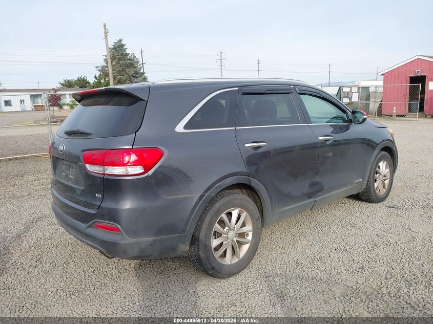 2017 Kia Sorento VIN 5XYPGDA53HG332595 IAAI salvage auction — LEFT SIDE, Salvage (Oregon), sold $2,800 on 2026-07-13 (photo 4)