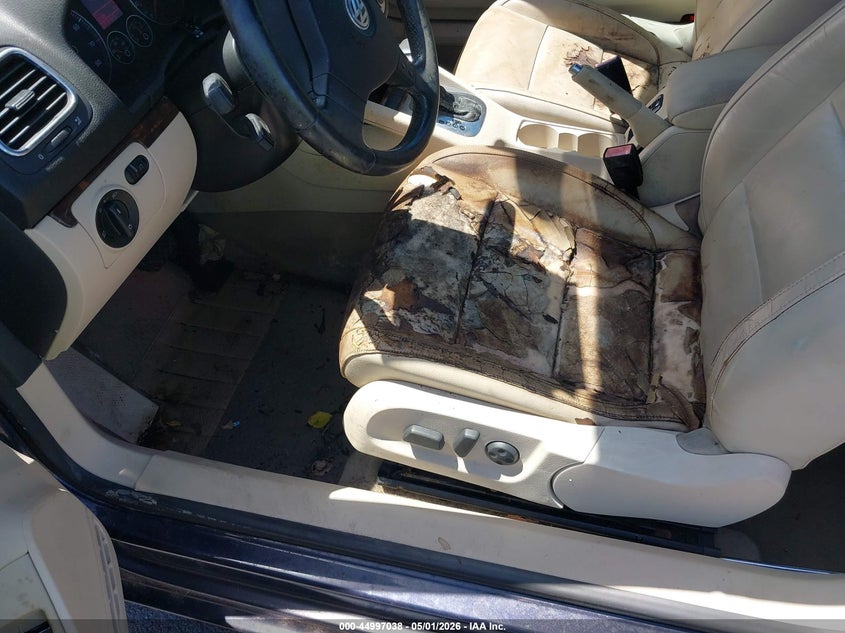 2007 Volkswagen Eos VIN WVWFA71F77V004594 IAAI salvage auction — WATER/FLOOD, Bill Of Sale (Hawaii), sold $75 on 2026-08-18 (photo 6)