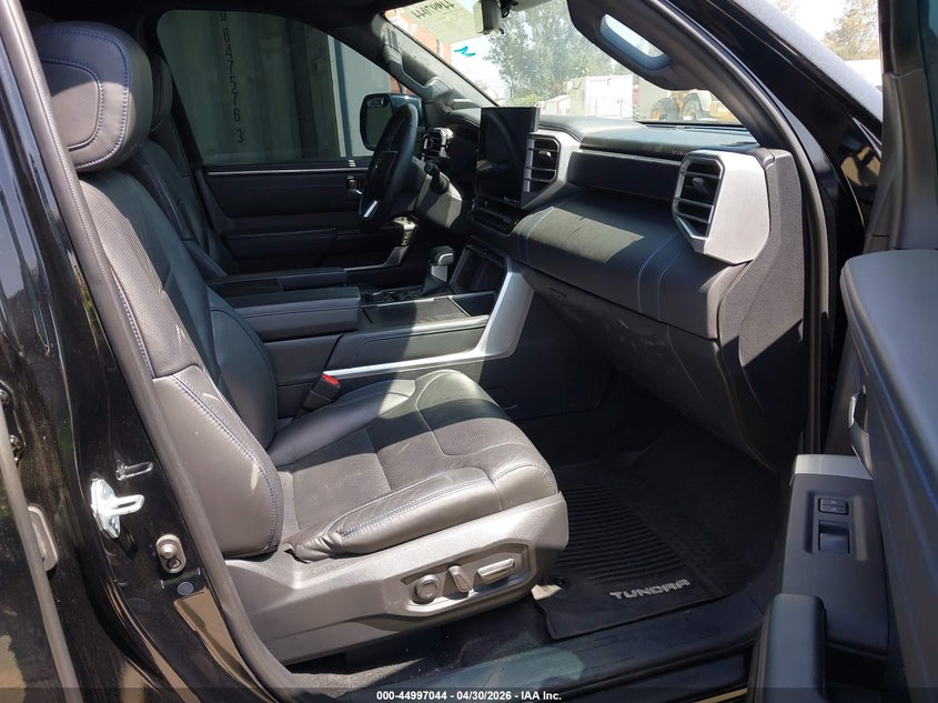 2023 Toyota Tundra VIN 5TFNC5DB9PX039211 IAAI salvage auction — RIGHT FRONT, Salvage Title, sold $22,625 on 2026-07-15 (photo 5)