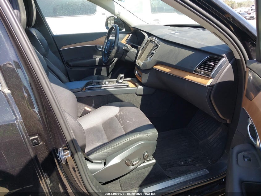 2024 Volvo Xc90 VIN YV4H60CE1R1172731 IAAI salvage auction — FRONT END, Salvage Title, sold $16,000 on 2026-07-15 (photo 5)