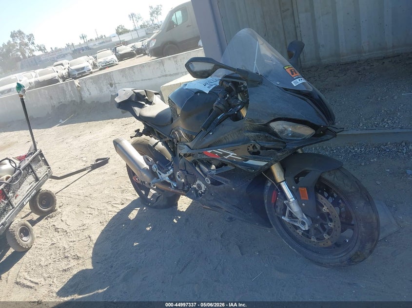 2024 BMW S 1000 VIN WB10E6309R6J78688 — IAAI salvage auction photo