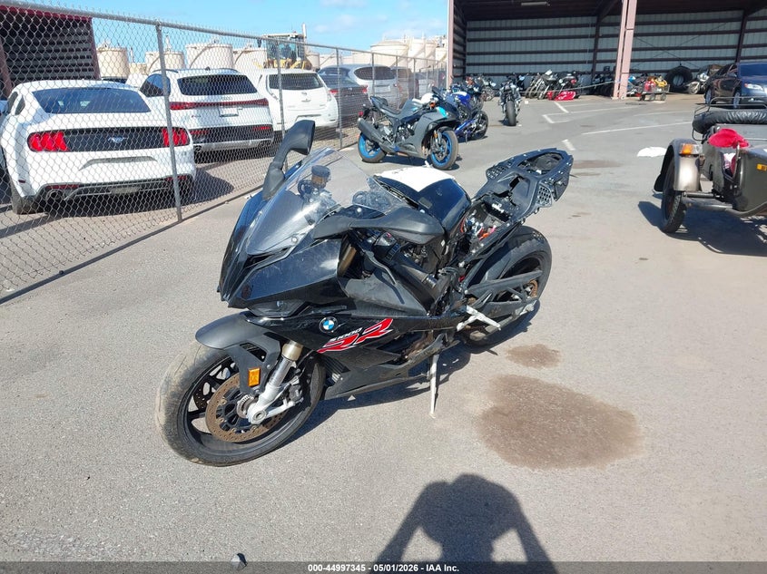 2022 BMW S 1000 VIN WB10E2309N6F01269 IAAI salvage auction — SIDE, Bill Of Sale (Hawaii), sold $2,650 on 2026-07-14 (photo 2)
