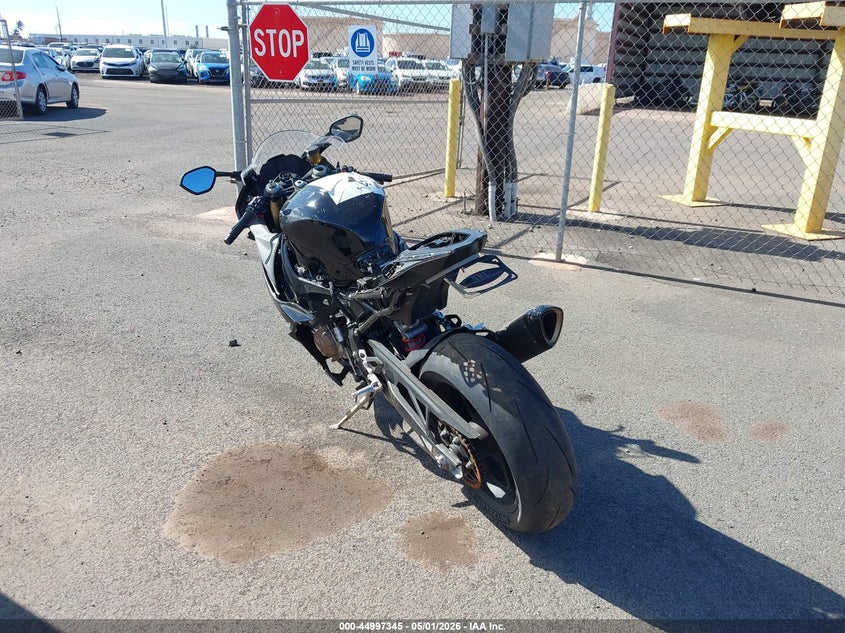 2022 BMW S 1000 VIN WB10E2309N6F01269 IAAI salvage auction — SIDE, Bill Of Sale (Hawaii), sold $2,650 on 2026-07-14 (photo 3)