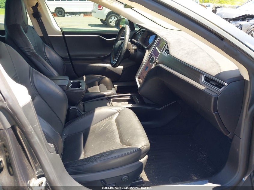 2016 Tesla Model s VIN 5YJSA1E23GF150895 IAAI salvage auction — UNDERCARRIAGE, Salvage (Hawaii), sold $4,700 on 2026-07-30 (photo 5)