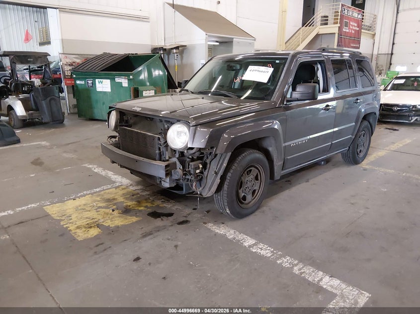 2016 Jeep Liberty (patriot) VIN 1C4NJPBB3GD526930 IAAI salvage auction — FRONT END, Salvage (Oregon), sold $1,050 on 2026-07-09 (photo 2)