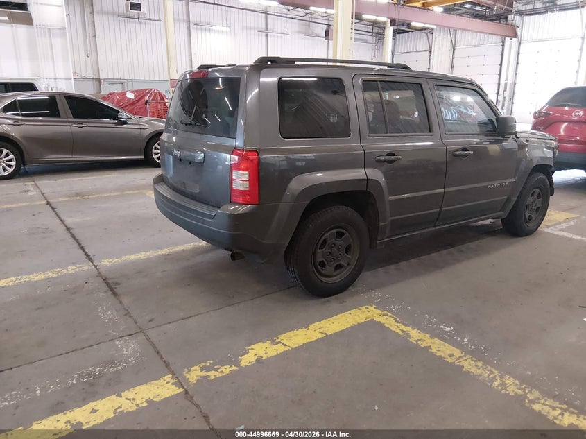 2016 Jeep Liberty (patriot) VIN 1C4NJPBB3GD526930 IAAI salvage auction — FRONT END, Salvage (Oregon), sold $1,050 on 2026-07-09 (photo 4)