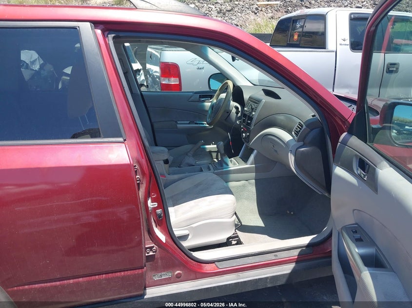 2010 Subaru Forester VIN JF2SH6CC2AG700946 IAAI salvage auction — REAR END, Salvage (Hawaii), sold $25 on 2026-07-21 (photo 5)
