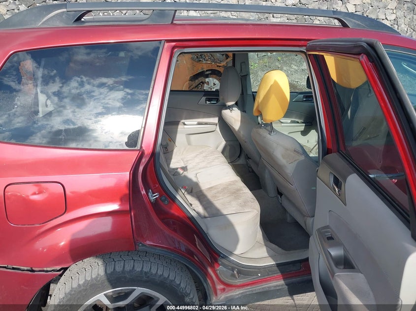 2010 Subaru Forester VIN JF2SH6CC2AG700946 IAAI salvage auction — REAR END, Salvage (Hawaii), sold $25 on 2026-07-21 (photo 8)