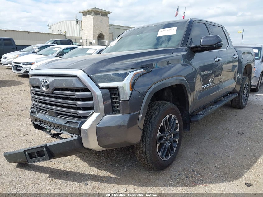 2025 Toyota Tundra VIN 5TFJA5DB8SX253412 IAAI salvage auction — RIGHT FRONT, Salvage (Oklahoma), sold $24,750 on 2026-07-13 (photo 2)