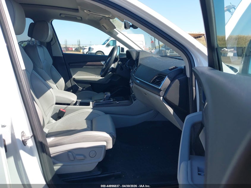 2022 Audi Q5 VIN WA1E2AFY4N2009261 IAAI salvage auction — REAR END, Salvage (California), sold $10,950 on 2026-07-29 (photo 5)