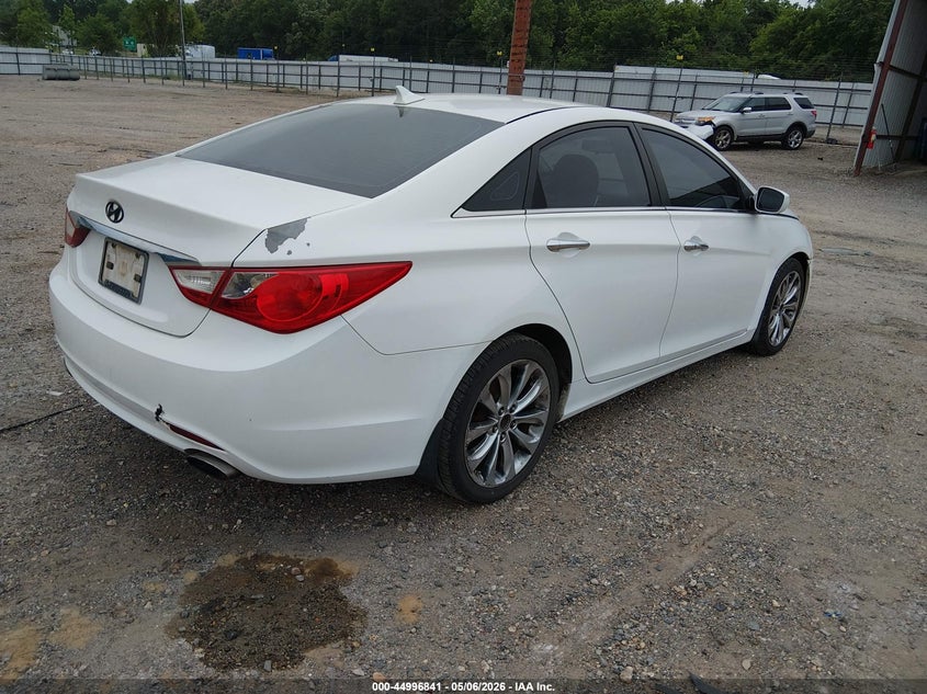 2011 Hyundai Sonata VIN 5NPEC4AC6BH079726 IAAI salvage auction — NORMAL WEAR, Clear (Oklahoma), sold $125 on 2026-07-29 (photo 4)