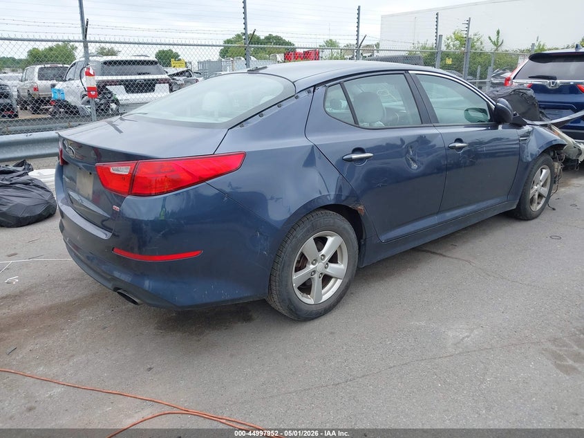 2015 Kia Optima VIN 5XXGM4A77FG471009 IAAI salvage auction — FRONT & REAR, Wait Title, sold $550 on 2026-07-06 (photo 4)