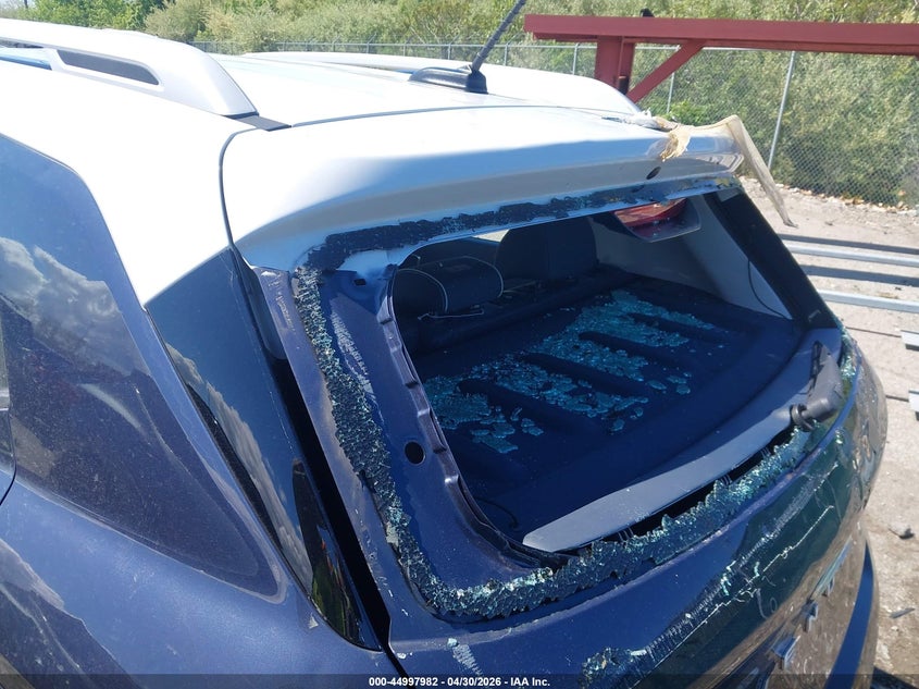 2023 Hyundai Venue VIN KMHRC8A33PU232497 IAAI salvage auction — HAIL, Salvage (Ohio), sold $6,500 on 2026-07-14 (photo 6)