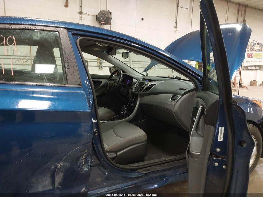 2014 Hyundai Elantra VIN KMHDH4AE8EU131815 IAAI salvage auction — RIGHT SIDE, Salvage (Maine), sold $500 on 2026-07-20 (photo 5)