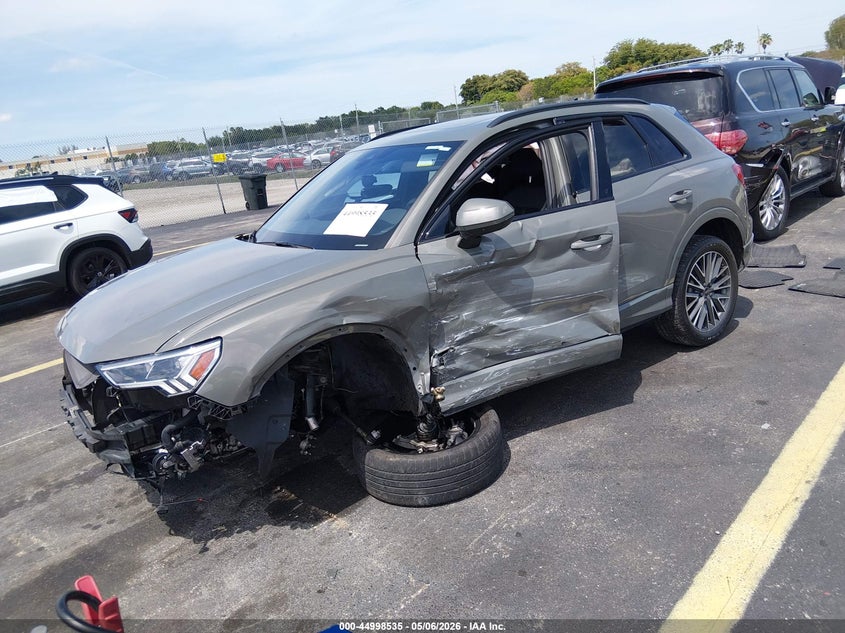 2023 Audi Q3 VIN WA1AUCF3XP1124769 IAAI salvage auction — LEFT SIDE, Rebuildable (Florida), sold $6,500 on 2026-08-01 (photo 2)