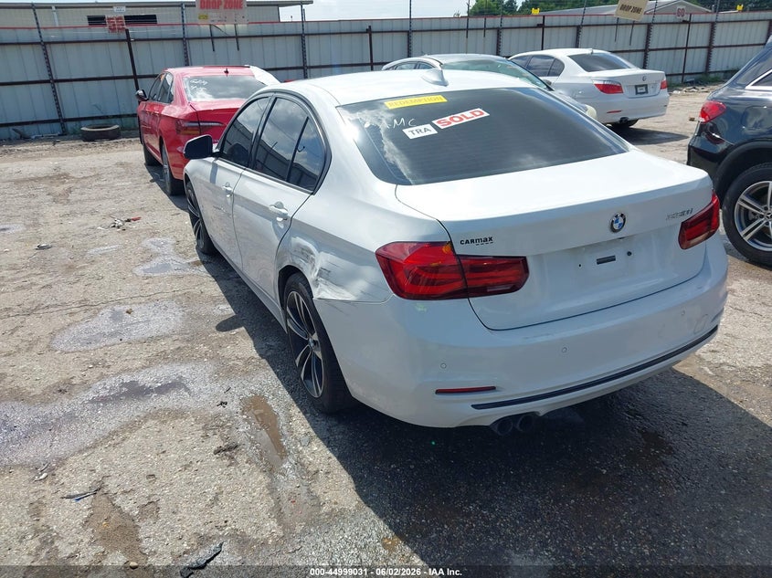2018 BMW 3er VIN WBA8B9G52JNU57638 IAAI salvage auction — LEFT REAR, Salvage Title, sold $3,550 on 2026-07-29 (photo 3)