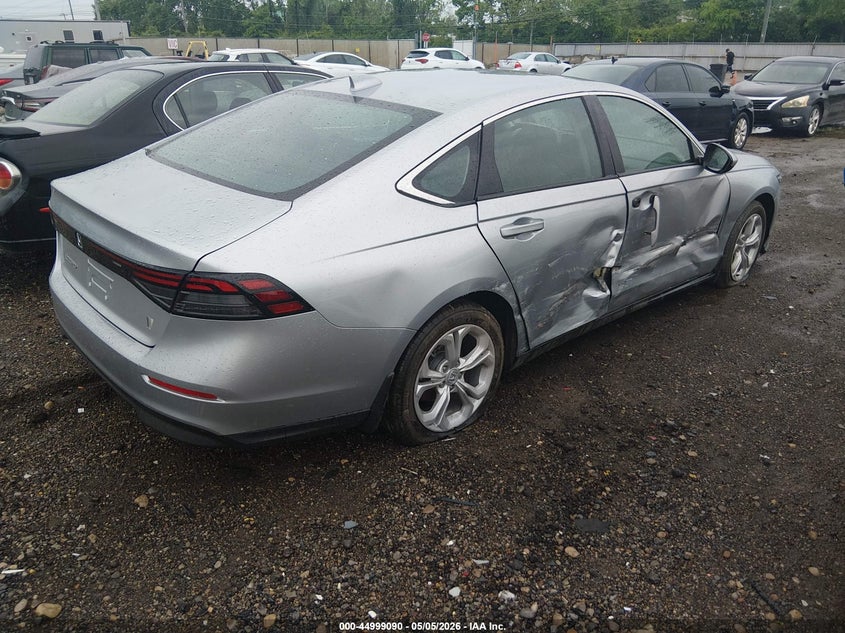 2025 Honda Accord VIN 1HGCY1F20SA042834 IAAI salvage auction — RIGHT SIDE, Salvage (Ohio), sold $7,000 on 2026-07-30 (photo 4)