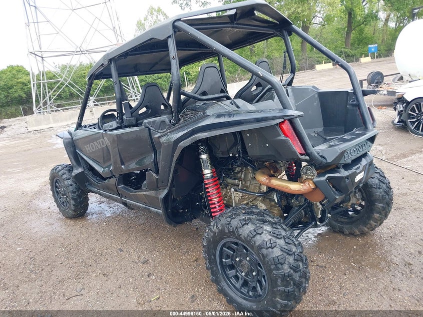 2023 Honda Sxs VIN 1HFVE06T1P4300356 IAAI salvage auction — LEFT & RIGHT, Wait Title, sold $7,100 on 2026-07-15 (photo 3)