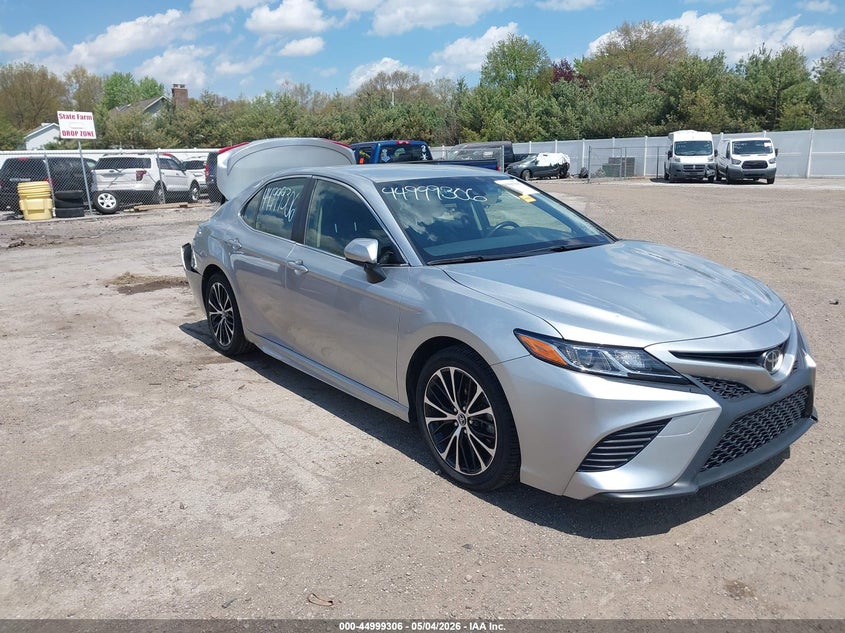 2018 Toyota Camry VIN JTNB11HKXJ3031043 IAAI salvage auction — RIGHT REAR, Clear (Indiana), sold $5,700 on 2026-07-28 (photo 1)
