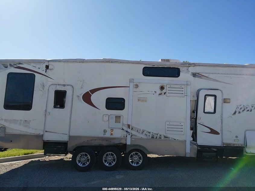 2008 Keystone Raptor VIN 4YDF381218R801590 IAAI salvage auction — SIDE, Salvage (Missouri), sold $100 on 2026-07-09 (photo 6)
