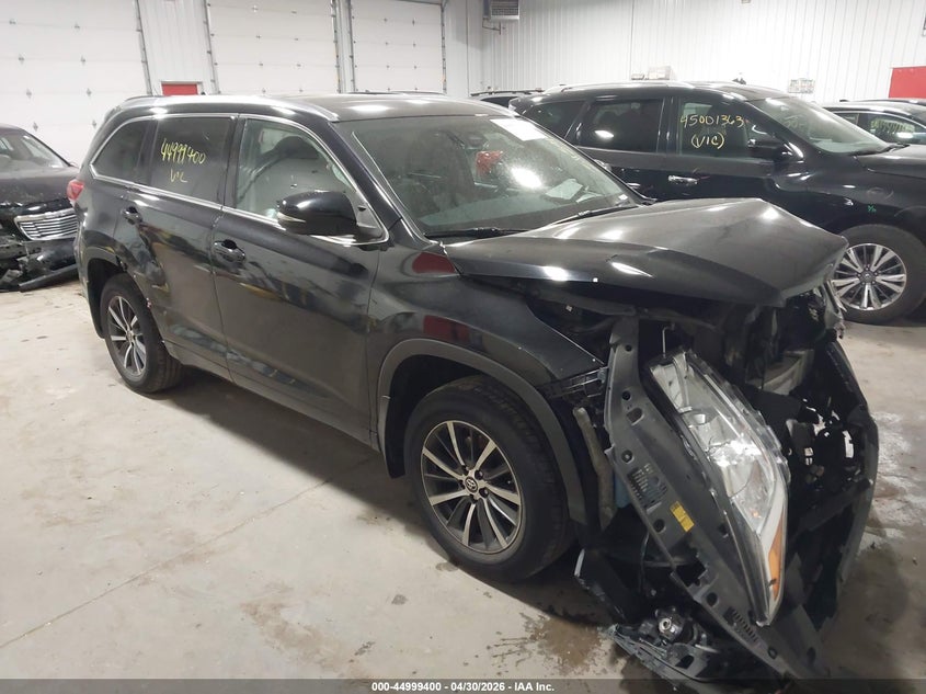 2017 Toyota Highlander VIN 5TDJZRFH8HS437927 IAAI salvage auction — FRONT END, Salvage (Minnesota), sold $4,600 on 2026-07-22 (photo 1)
