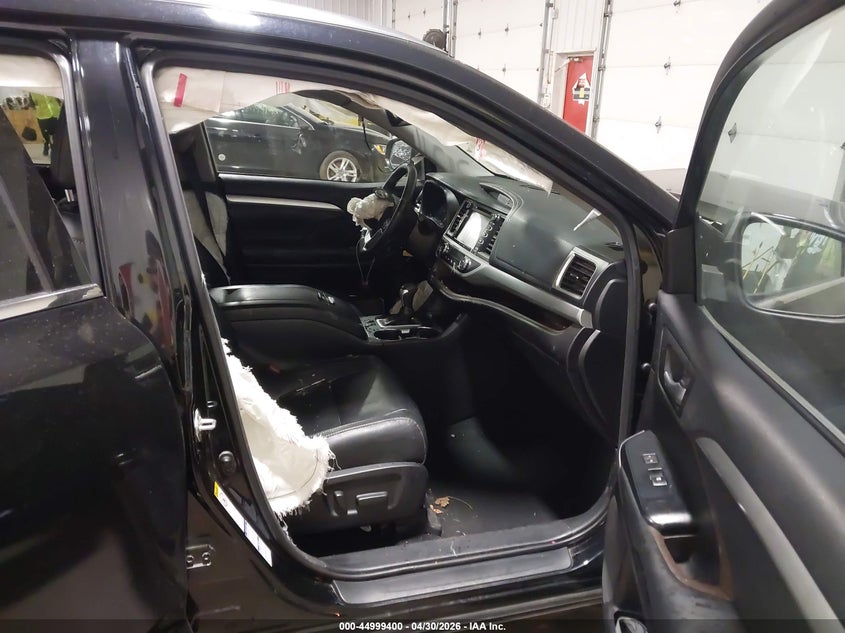 2017 Toyota Highlander VIN 5TDJZRFH8HS437927 IAAI salvage auction — FRONT END, Salvage (Minnesota), sold $4,600 on 2026-07-22 (photo 5)
