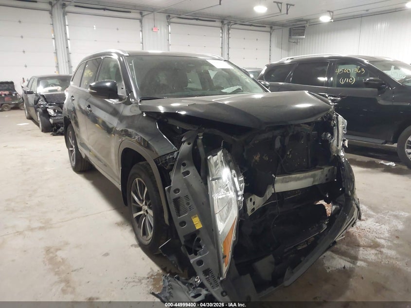 2017 Toyota Highlander VIN 5TDJZRFH8HS437927 IAAI salvage auction — FRONT END, Salvage (Minnesota), sold $4,600 on 2026-07-22 (photo 6)