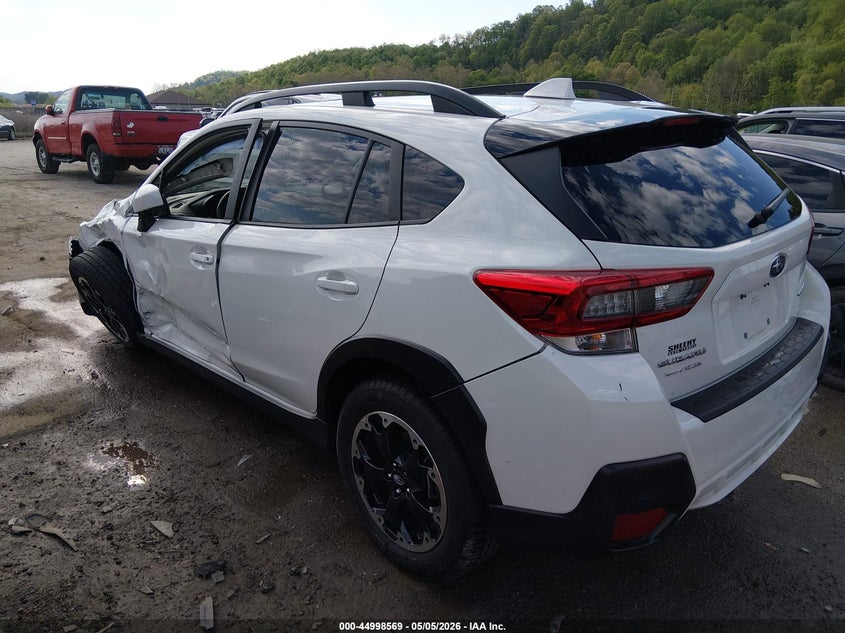 2021 Subaru Xv VIN JF2GTAEC9M8684201 IAAI salvage auction — SIDE, Salvage (West Virginia), sold $4,250 on 2026-07-18 (photo 3)