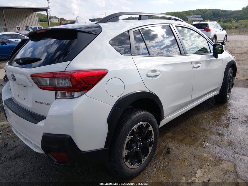 2021 Subaru Xv VIN JF2GTAEC9M8684201 IAAI salvage auction — SIDE, Salvage (West Virginia), sold $4,250 on 2026-07-18 (photo 4)