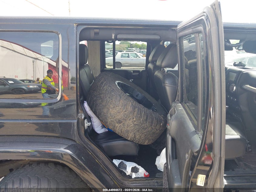 2016 Jeep Wrangler / VIN 1C4BJWEG9GL321669 IAAI salvage auction — BIO HAZARD, Salvage (Oregon), sold $3,975 on 2026-07-09 (photo 8)