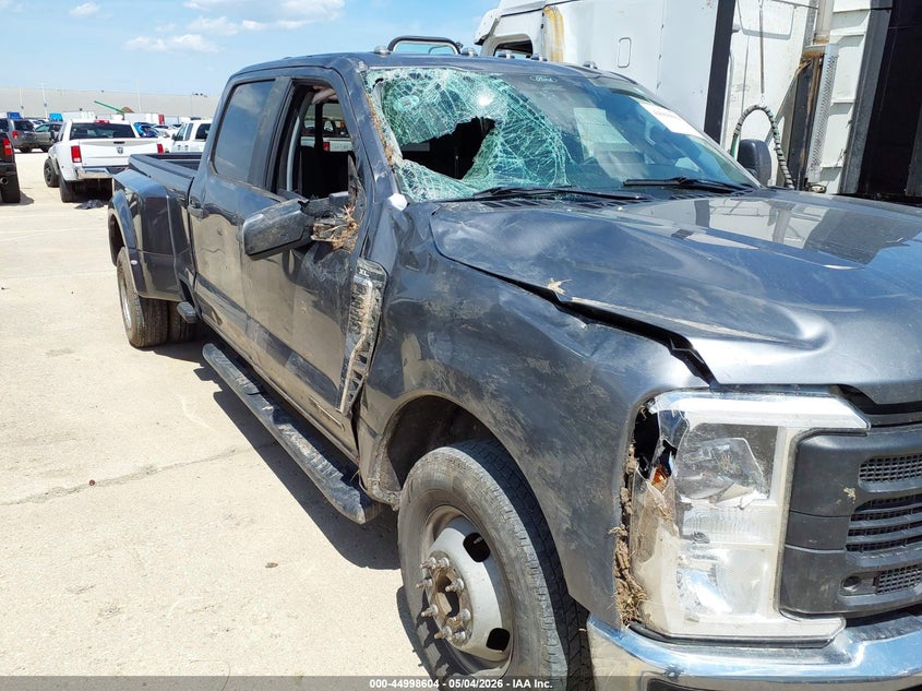 2024 Ford F350 VIN 1FT8W3CT4REC15082 IAAI salvage auction — RIGHT FRONT, Salvage (Illinois), sold $15,850 on 2026-07-28 (photo 6)