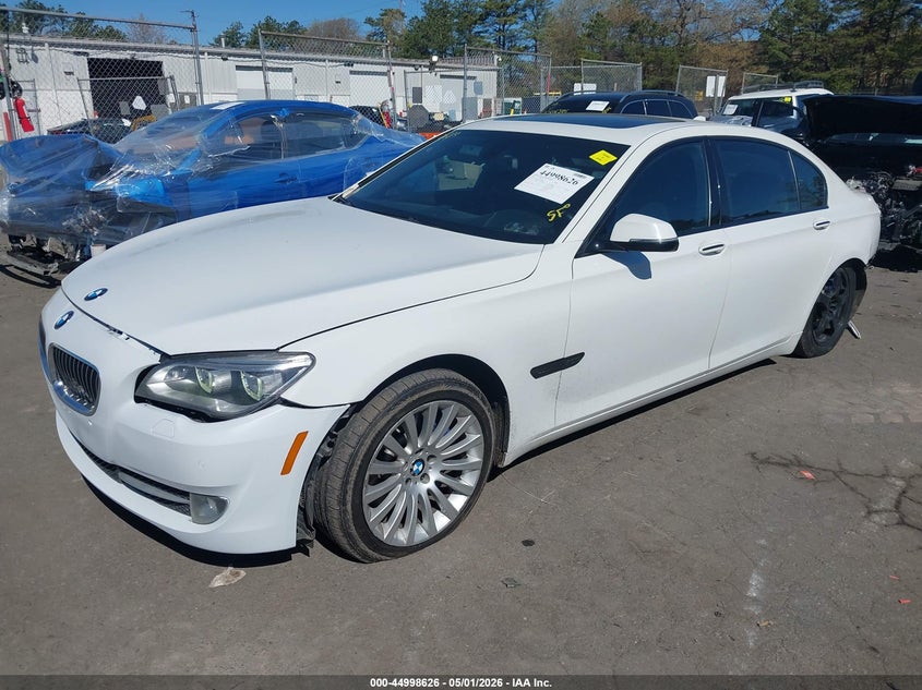 2013 BMW 7er VIN WBAYF8C5XDD140060 IAAI salvage auction — FRONT & REAR, Salvage (Pennsylvania), sold $1,600 on 2026-07-07 (photo 2)