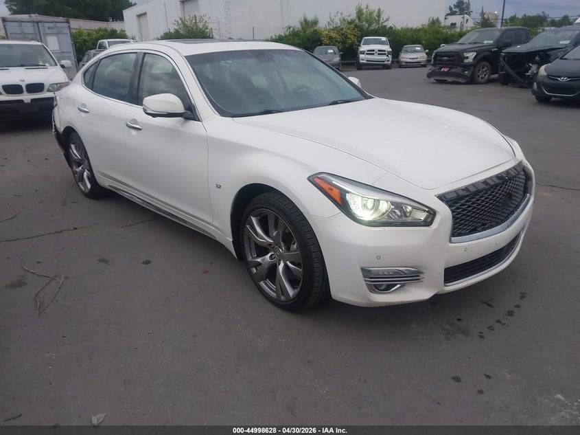 2015 Infiniti Q70 VIN JN1BY1PR4FM831694 IAAI salvage auction — FRONT & REAR, Salvage (Idaho), sold $1,925 on 2026-07-20 (photo 1)