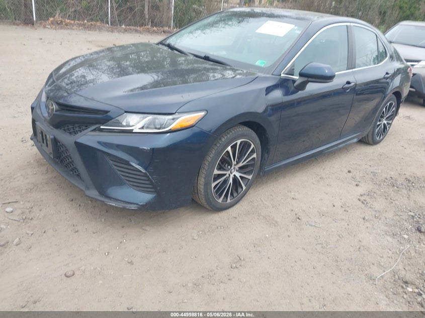 2019 Toyota Camry VIN 4T1B11HK3KU683143 IAAI salvage auction — FRONT & REAR, Salvage (Virginia), sold $5,000 on 2026-07-10 (photo 2)