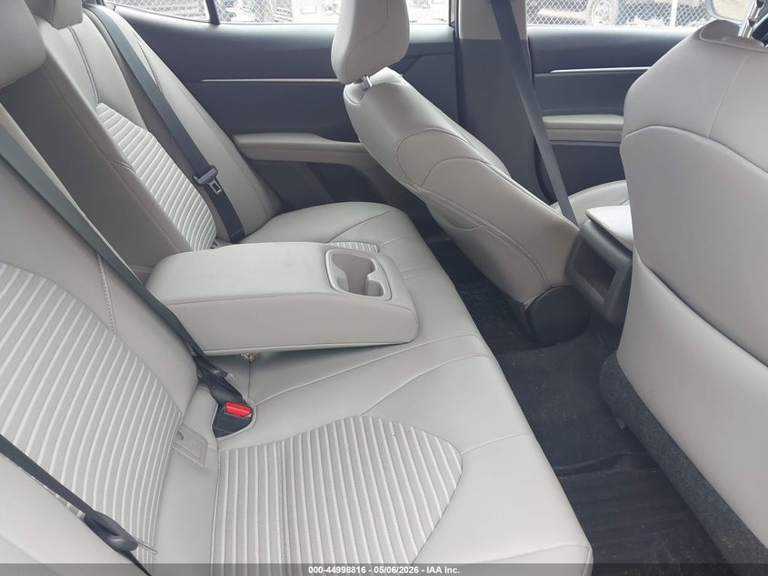 2019 Toyota Camry VIN 4T1B11HK3KU683143 IAAI salvage auction — FRONT & REAR, Salvage (Virginia), sold $5,000 on 2026-07-10 (photo 8)