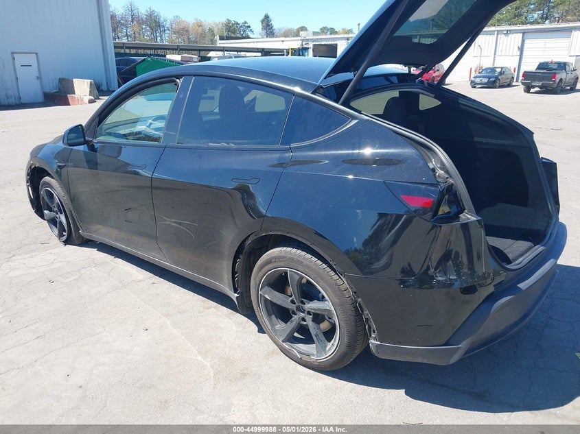 2026 Tesla Model y VIN 7SAYGDEE6TF359470 IAAI salvage auction — RIGHT SIDE, Wait Title, sold $18,200 on 2026-07-21 (photo 3)