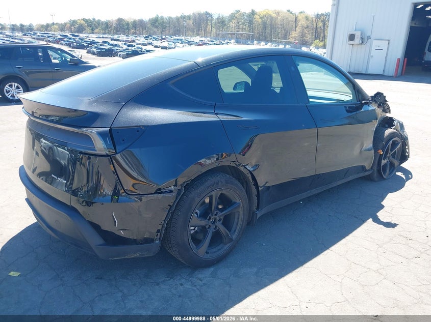 2026 Tesla Model y VIN 7SAYGDEE6TF359470 IAAI salvage auction — RIGHT SIDE, Wait Title, sold $18,200 on 2026-07-21 (photo 4)