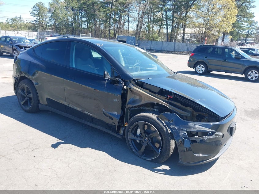 2026 Tesla Model y VIN 7SAYGDEE6TF359470 IAAI salvage auction — RIGHT SIDE, Wait Title, sold $18,200 on 2026-07-21 (photo 6)
