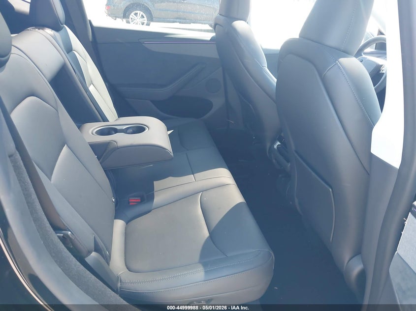 2026 Tesla Model y VIN 7SAYGDEE6TF359470 IAAI salvage auction — RIGHT SIDE, Wait Title, sold $18,200 on 2026-07-21 (photo 8)
