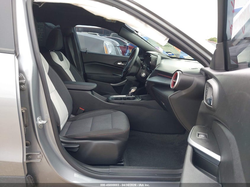 2025 Chevrolet Trax VIN KL77LGEP7SC188048 IAAI salvage auction — LEFT SIDE, Original (Texas), sold $8,250 on 2026-07-14 (photo 5)