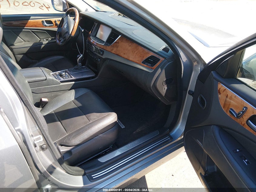 2014 Hyundai Equus VIN KMHGH4JH5EU086842 IAAI salvage auction — NORMAL WEAR, Salvage Title, sold $425 on 2026-07-09 (photo 5)