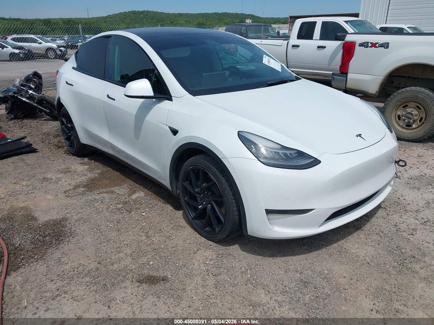 2021 Tesla Model y VIN 5YJYGDEEXMF096690 IAAI salvage auction — LEFT REAR, Clear (Oklahoma), sold $11,100 on 2026-07-14 (photo 1)