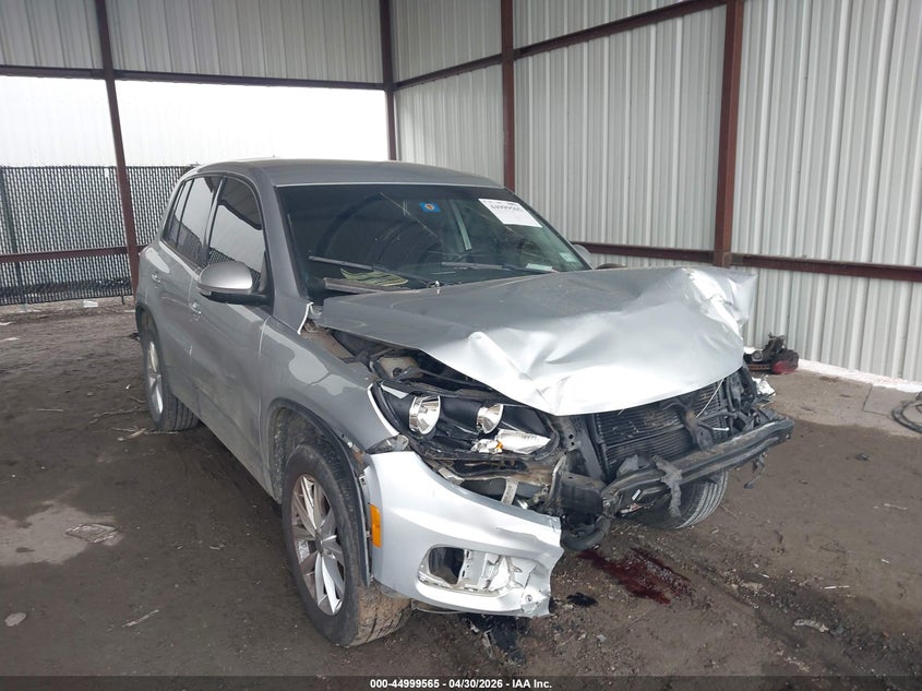 2017 Volkswagen Tiguan VIN WVGAV7AXXHK050863 IAAI salvage auction — FRONT END, Salvage (Texas), sold $650 on 2026-07-21 (photo 1)