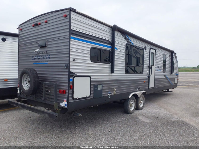 2022 Forest river Catalina VIN 5ZT2CAVB9NX025332 IAAI salvage auction — BIOHAZARD/CHEMICAL, Salvage (Louisiana), sold $3,000 on 2026-07-21 (photo 4)