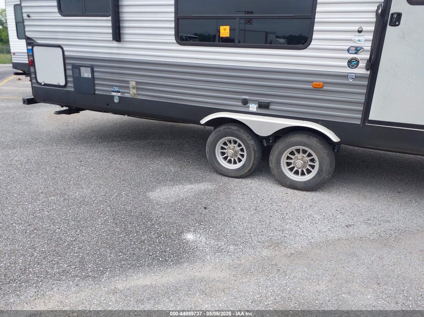 2022 Forest river Catalina VIN 5ZT2CAVB9NX025332 IAAI salvage auction — BIOHAZARD/CHEMICAL, Salvage (Louisiana), sold $3,000 on 2026-07-21 (photo 7)