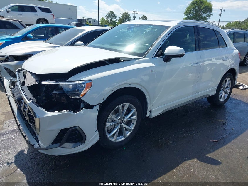 2021 Audi Q3 VIN WA1DECF38M1022392 IAAI salvage auction — FRONT END, Salvage Title, sold $8,725 on 2026-10-05 (photo 2)