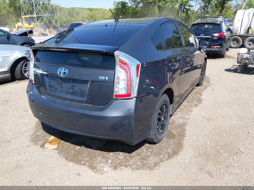 2012 Toyota Prius VIN JTDKN3DU7C1585599 IAAI salvage auction — LEFT & RIGHT, Clear (Indiana), sold $1,075 on 2026-07-08 (photo 4)