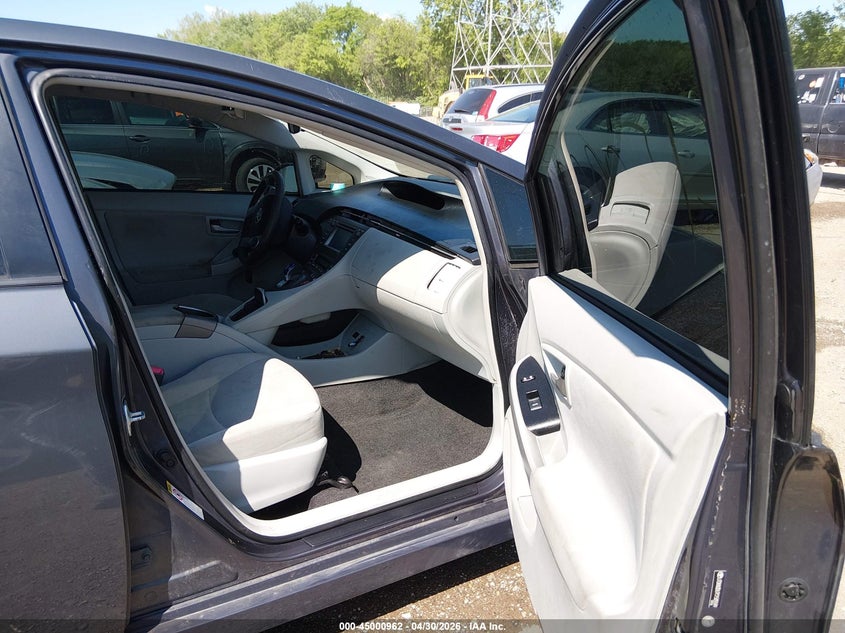 2012 Toyota Prius VIN JTDKN3DU7C1585599 IAAI salvage auction — LEFT & RIGHT, Clear (Indiana), sold $1,075 on 2026-07-08 (photo 5)