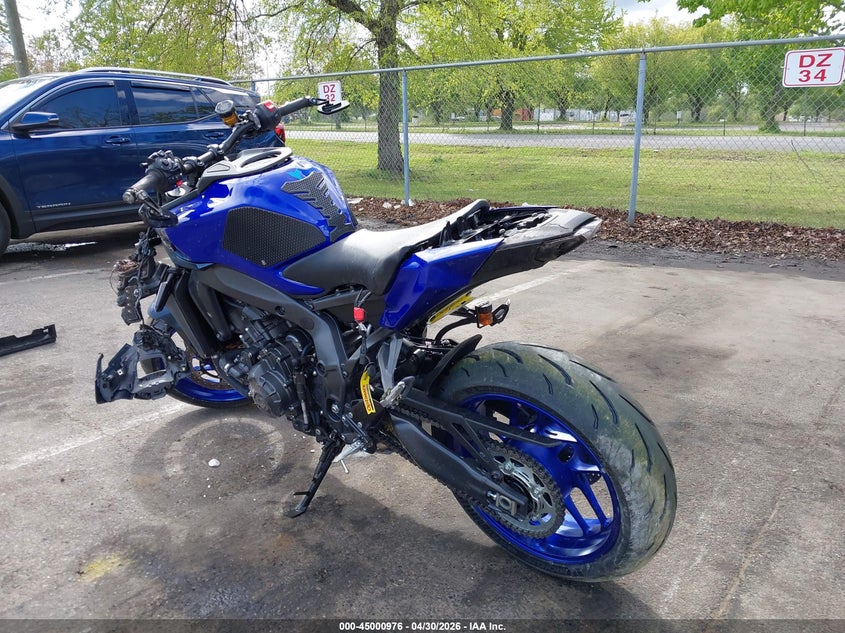 2026 Yamaha Mt VIN JYARN94EXTA004778 IAAI salvage auction — FRONT & REAR, Salvage (New Jersey), sold $3,375 on 2026-07-29 (photo 3)