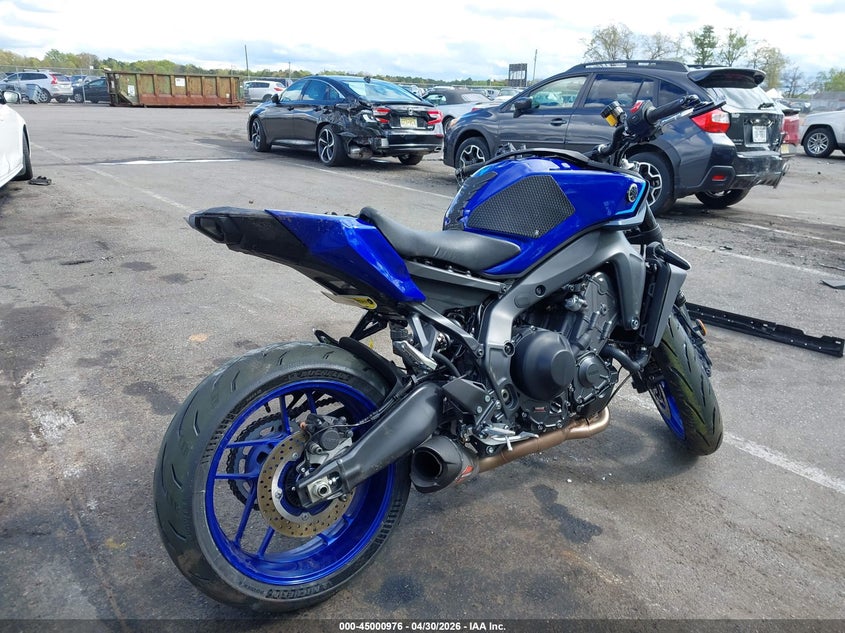 2026 Yamaha Mt VIN JYARN94EXTA004778 IAAI salvage auction — FRONT & REAR, Salvage (New Jersey), sold $3,375 on 2026-07-29 (photo 4)